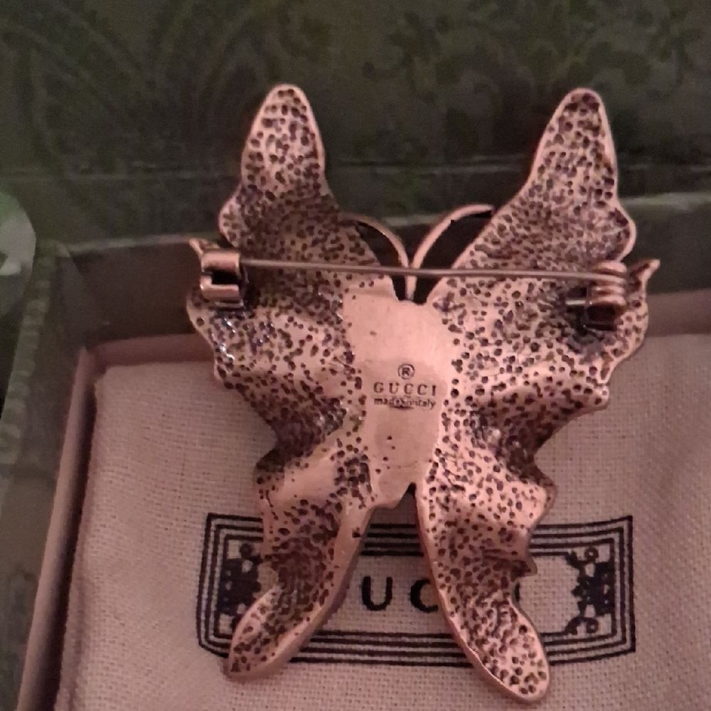 SOLD Gucci Gold and Silver Butterfly Brooch - Picture 3 of 14